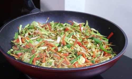 saute of vegetables for spring roll
